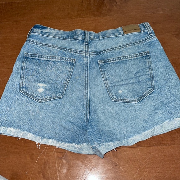 AE Mom Shorts Size 6 - Picture 6 of 9